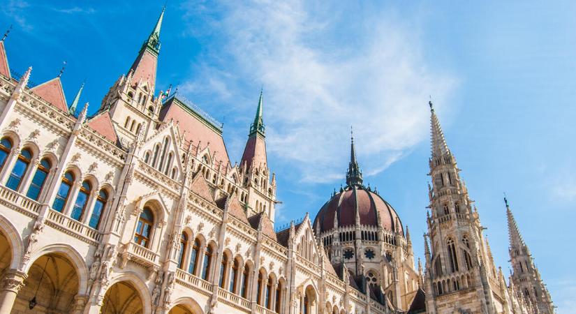 Ha feláll az új kormány, egy fontos mutatóban rögtön előrelép Magyarország