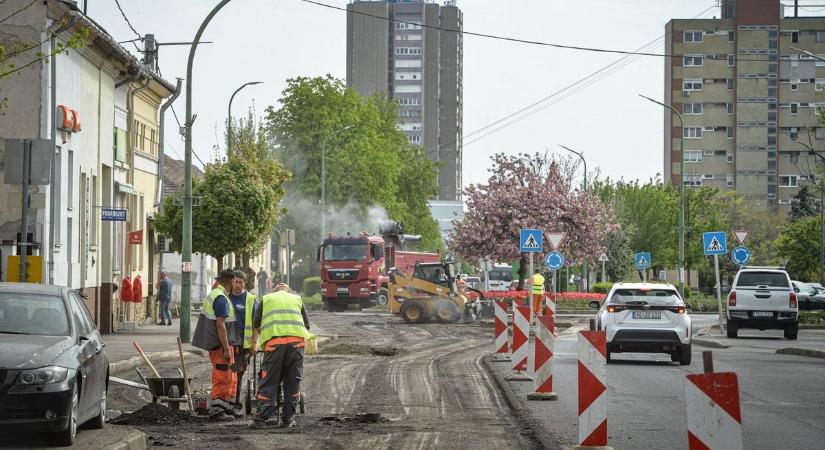 Mutatjuk, hol lesz forgalomkorlátozás Gyöngyösön - az útépítés itt már a tömegközlekedést is érinti