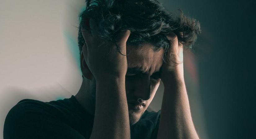 Fáradt vagy, de nem tudsz aludni, és a fejed is fáj? A csillagok megmutatják, mikor lesz vége