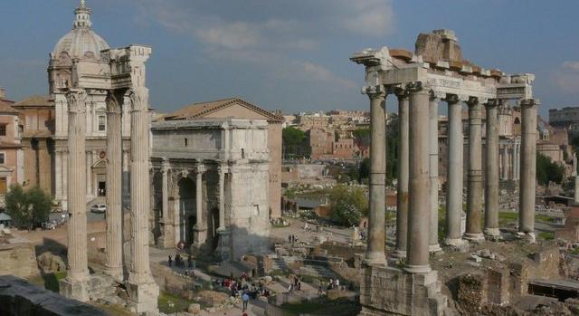 Gyalogos övezetté alakítják a Forum Romanum és a Colosseum közti régészeti területet