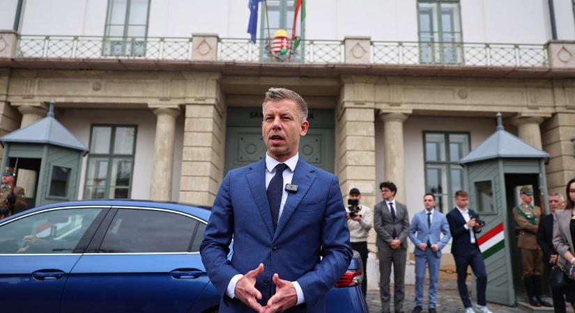 A nyílt utcán támadtak rá Magyar Péterre, meglepő amit ezután tett