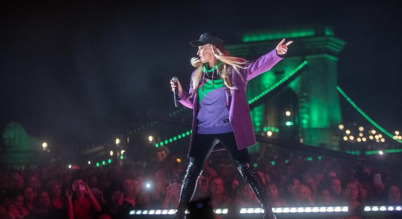 „Szia, Tóth Gabi vagyok, a frakcióból telefonálok” – Így vették volna rá Pásztor Annát fideszes fellépésekre