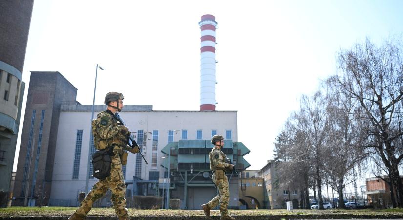 Visszahívta katonáit a Magyar Honvédség