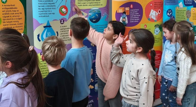 Szeretem a papírt: Kecskeméten hódít a kiállítás, ami új színben mutatja meg a jövőt  fotók