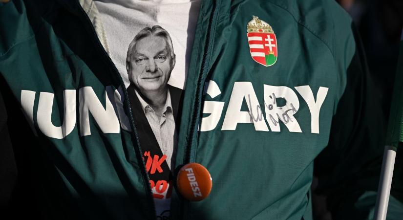 Wall Street Journal: Bocsánatot kellene kérniük azoknak, akik diktátorozták és fasisztázták Orbán Viktort