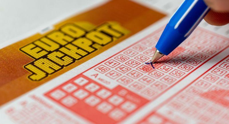 Lottógyász: 250 milliót nyert a férfi a halála után