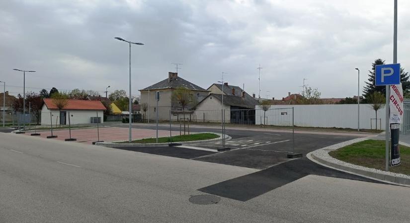 Jelentős fejlesztésekkel csábítja a vásárlókat a pápai áruház