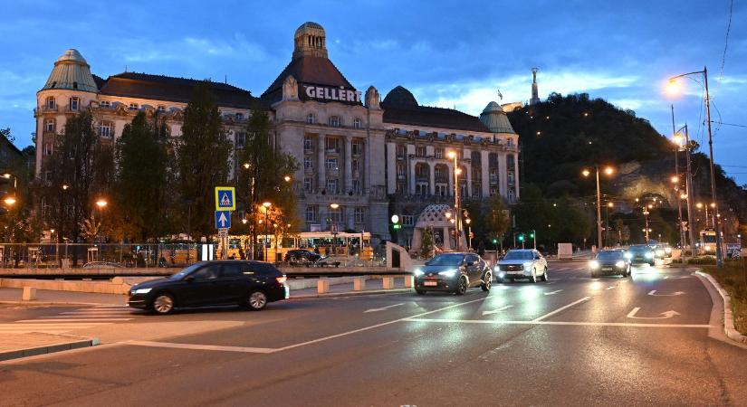 Az egész világ azon röhög, amit a magyar közutakon fotóztak, pusztító erejű kép érkezett