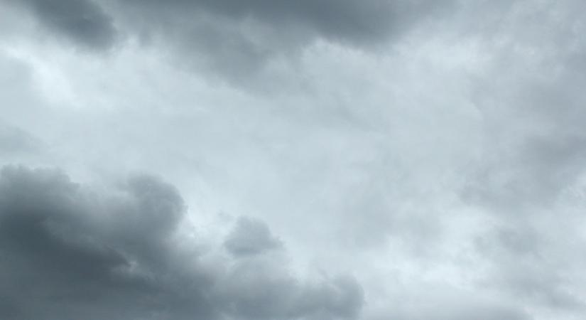 Csütörtökön se nagyon szabadulunk a felhőktől, bár helyenként azért előmosolyoghat a Nap