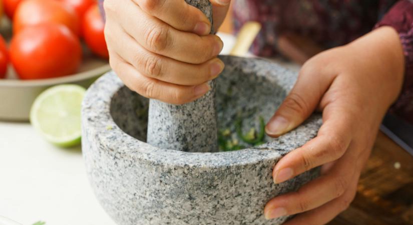 Mi alig győzzük irtani ezt a növényt, miközben Skandináviában luxus élelmiszernek számít