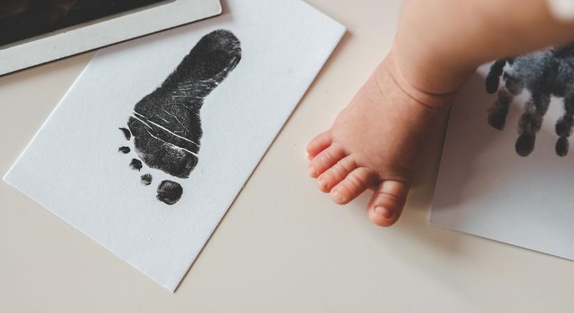 Ez a 10 hárombetűs fiúnév és lánynév 2026-ban roppant népszerű lesz