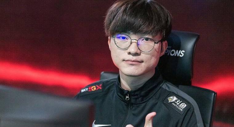 Faker csapatának temetői virágokat küldtek, az ügynökségének itt telt be a pohár