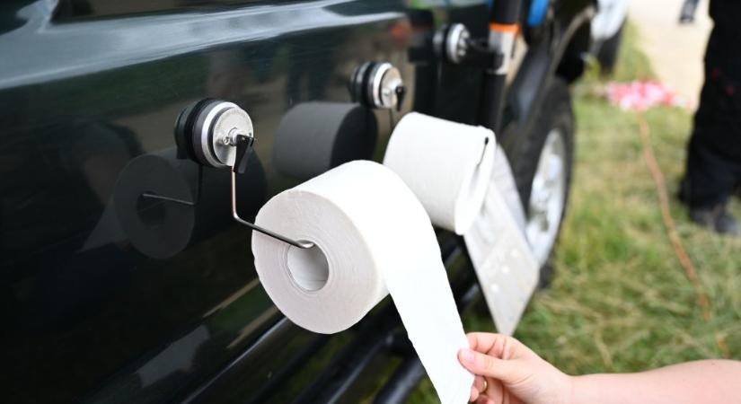 Itt a szabadalom: elkészülhet az autó ülése alá épített WC