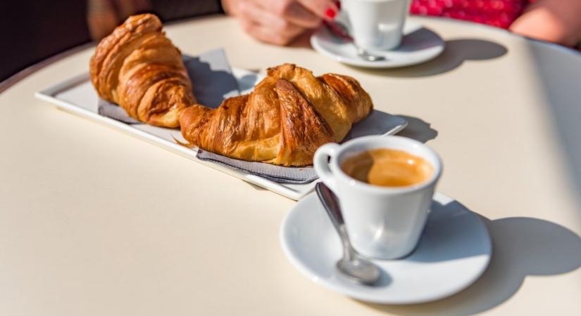 Csütörtöki friss hírek, forgalom, időjárás – Reggeli pakk