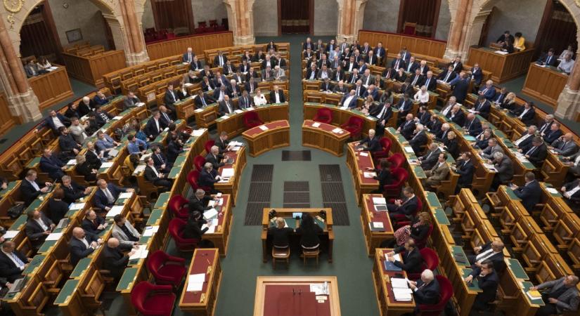 Tippelj, mekkora búcsúpénzt kapnak a távozó parlamenti képviselők