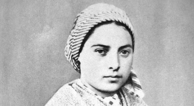 Szent Bernadett napja – Április 16-i egyházi szentek: Soubirous Szent Bernadett és Labre Szent Benedek József