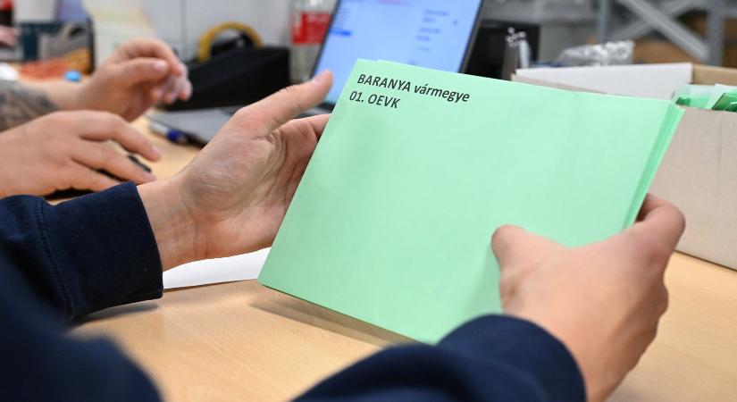 Ez Hann Endre eredeti végzettsége, ennél csak az első munkája meglepőbb