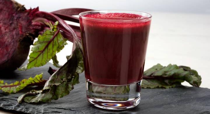 Napi egy pohár céklalé csodákat művel: ezt teszi a szervezeteddel