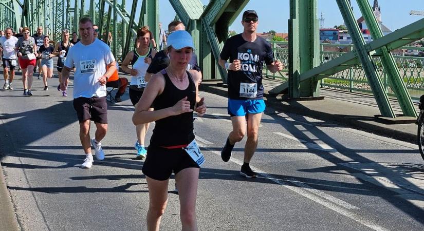 Ezért a trófeáért még az is futócipőt húzna, aki utálja a sportot