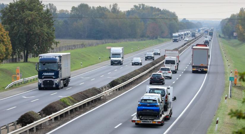 Műszaki hibás jármű okozott dugót az M1-es autópályán