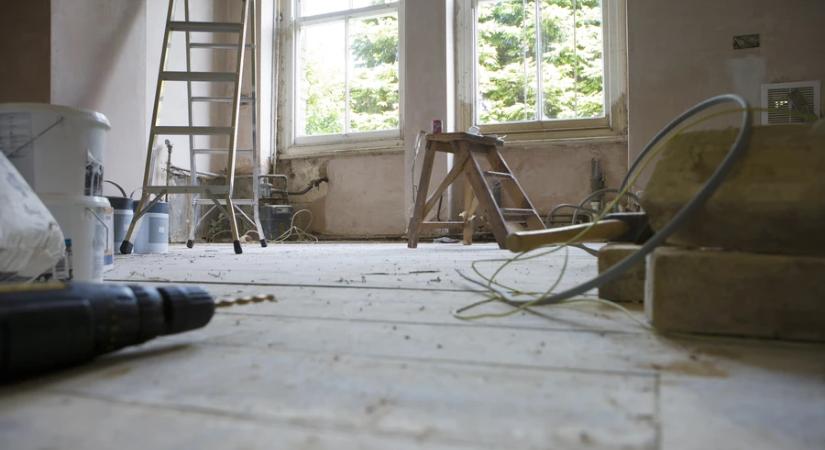 Lakásfelújítók, figyelem: az ország egy részén leállítja a kormány a népszerű otthonfelújítási programot!