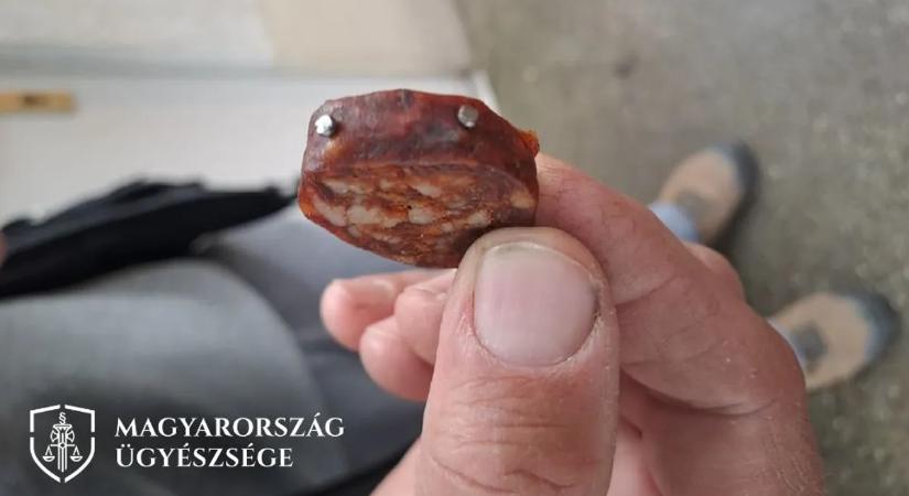 Zavarta a kutyaugatás, ezért kegyetlen dolgot tett