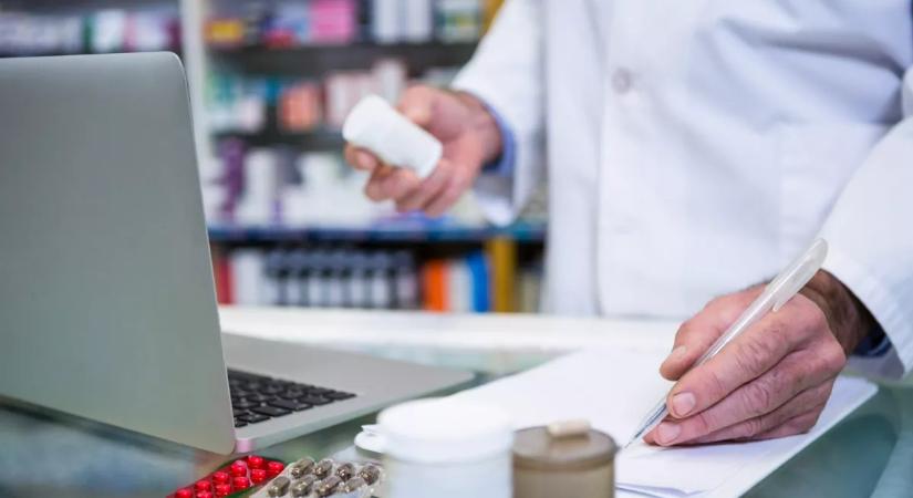 Börtönbe küldenék a nógrádi patikust: mesés vagyonra tett szert a betegek tudta nélkül