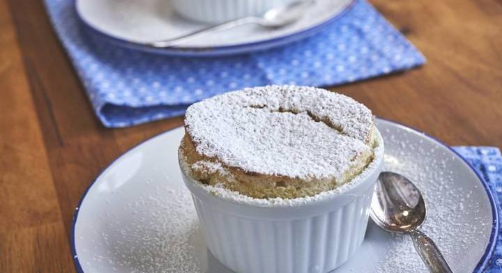 Habkönnyű vaníliás darafelfújt: egyszerű, retró desszert