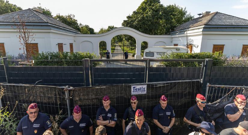 Mit lehet kezdeni Hatvanpusztával, és hogy ne Orbán strómanjának fizessük az autópályadíjat?