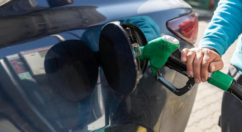 Három és fél hétre elegendő benzintartalék maradt az országban