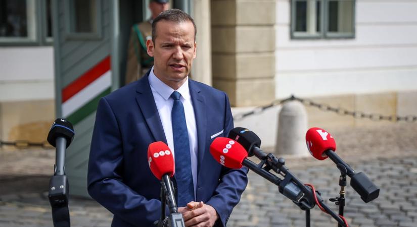 Toroczkai szerint Sulyoknak ki kellene töltenie a mandátumát