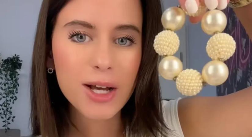 Figyelmeztetést és bírságot kapott Forstner Csenge a GVH-tól