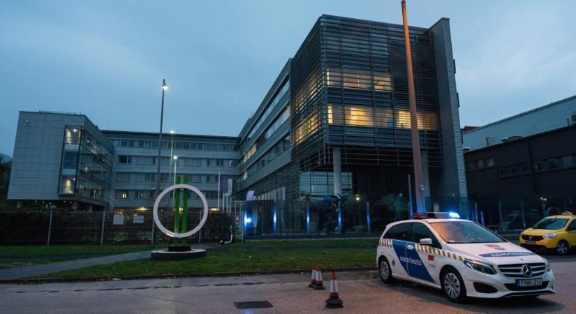 Elmarasztalta a köztévét a Médiatanács: 1,8 millió forintot kell fizetniük a Tisza-adós konzultáció reklámjai miatt