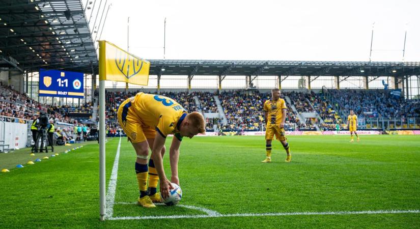 Az Orbán-kormány bő 4 millió eurót szórt ki szlovák focikluboknak a választások előtt