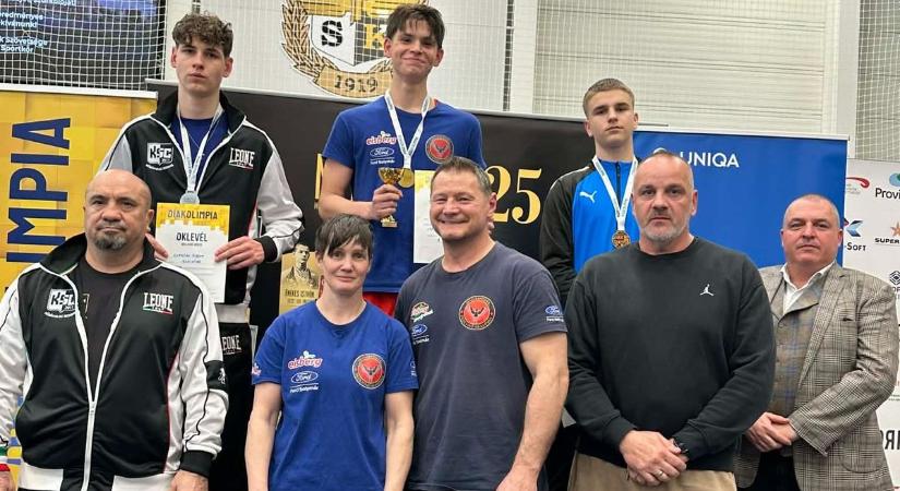 A pécsi szorító egerszegi bronzzal jutalmazta a harcosságot