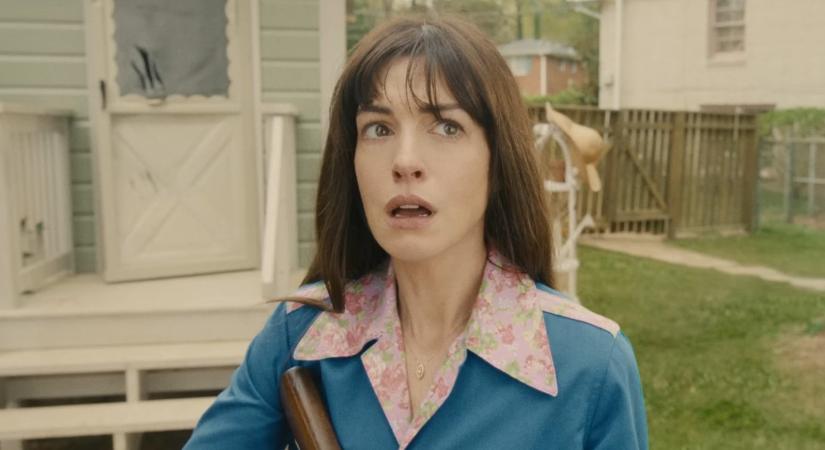 Magyar előzetest kapott Anne Hathaway és Ewan McGregor dinoszauruszos sci-fije, Az Oak Street vége