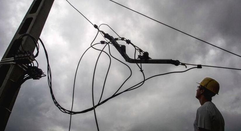 Eljön az apokalipszis? Teljes sötétség várható, olyan áramszünet lesz Hajdú-Biharban!