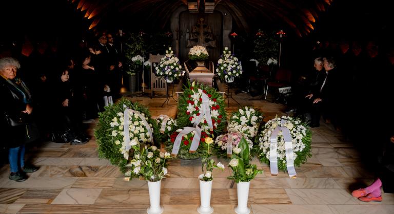 Barátai és tisztelői búcsúznak Nádasdy Ádámtól