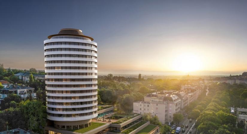 Veszélyes lett volna megtartani a szerkezetet - meghozták a legkeményebb döntést, így épül újjá a főváros 60 éves tornya: