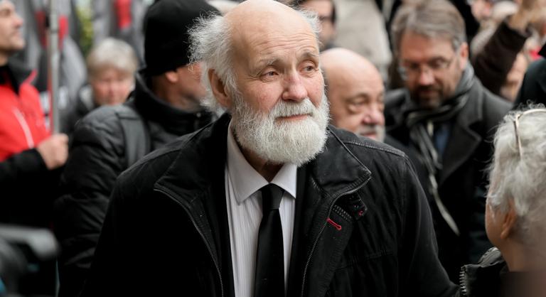 Börtönnel fenyegették, most köztársasági elnöknek jelölhetik Iványi Gábort