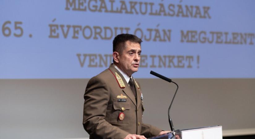Franciaországba utazott a Honvéd Vezérkar főnöke