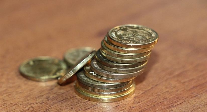 Kétszer akkora a költségvetési hiány, mint a COVID idején volt