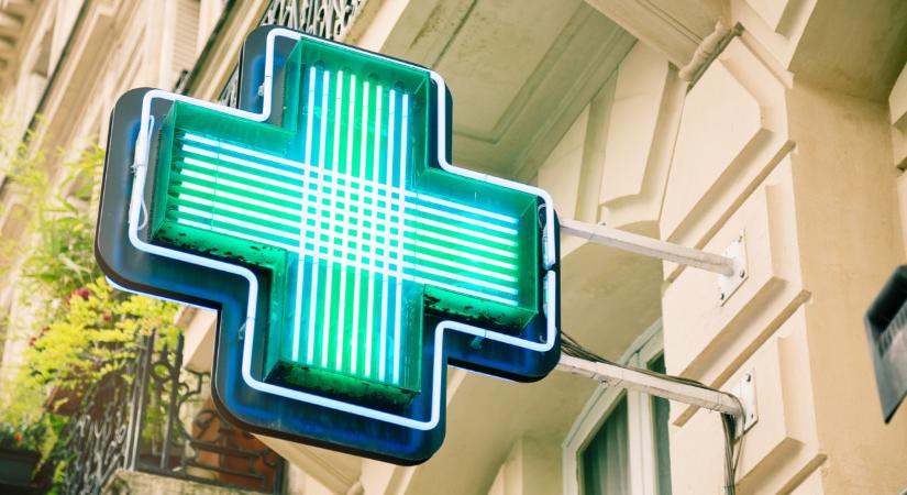 Hatalmas csalás a patikában: 230 millió forintot húzott le egy gyógyszerész hamis receptekkel