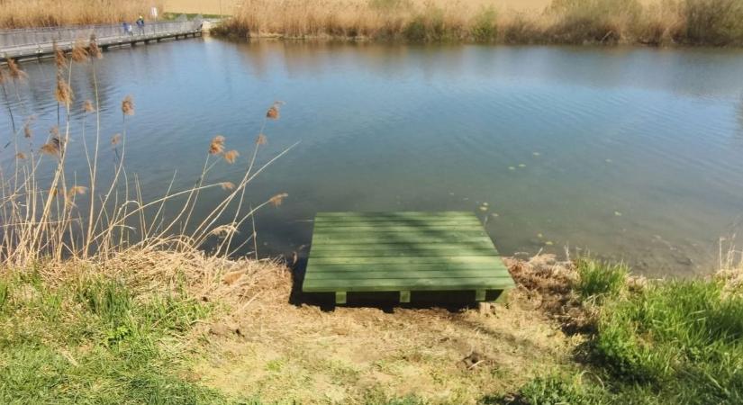 Elképesztő átalakulás: a Gébárti-tónál ismét fejlesztenek