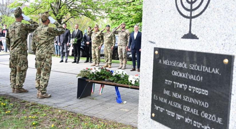 Idén is megemlékeztek a holokauszt borzalmaiban elhunytakról, diákok futottak a békéért – galériával, videóval