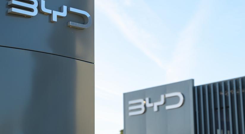 Botrány a szegedi autógyár építése körül