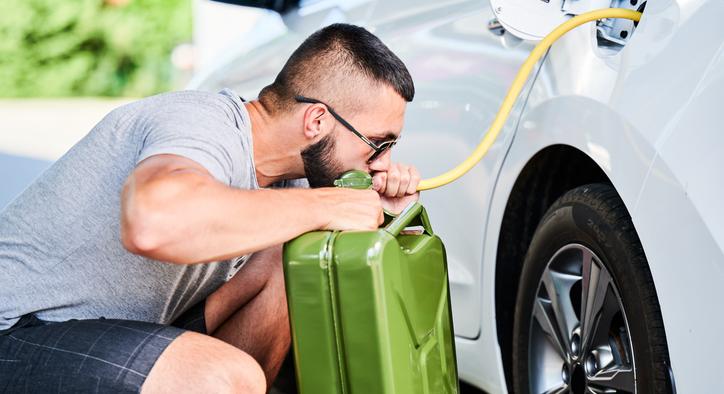 Egyre több a benzintolvaj, figyelmeztet a német hatóság