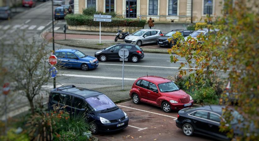 Drágul a parkolás Marosvásárhelyen