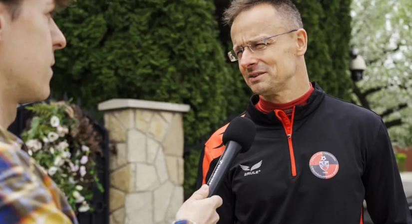 Szijjártó: Mindenképpen a másik oldalnak fogok interjút adni
