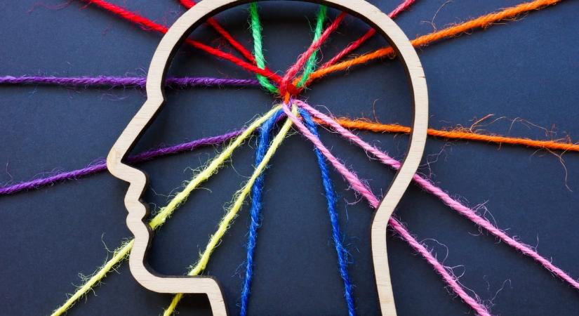 Amikor egy irodai napot sötét szobában kell este kipihenni